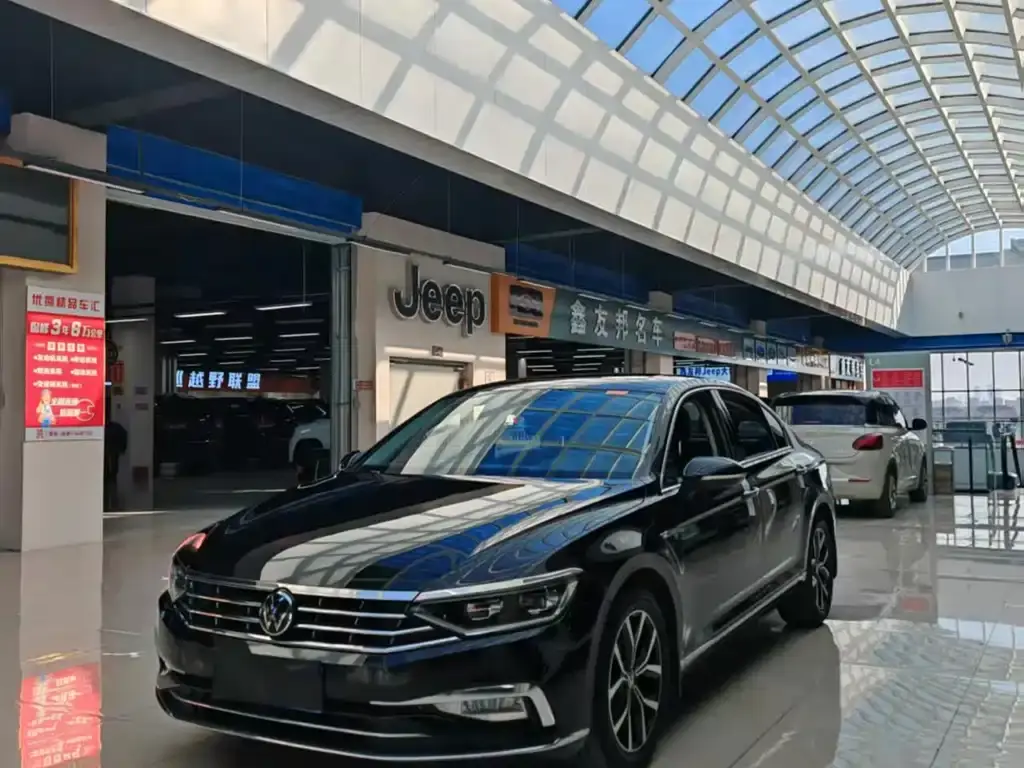 Автомобиль Volkswagen Passat Magotan (2020)